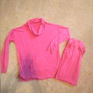 3/13 Cozy Hot Pink Pajamas With Roll Collar And Pockets